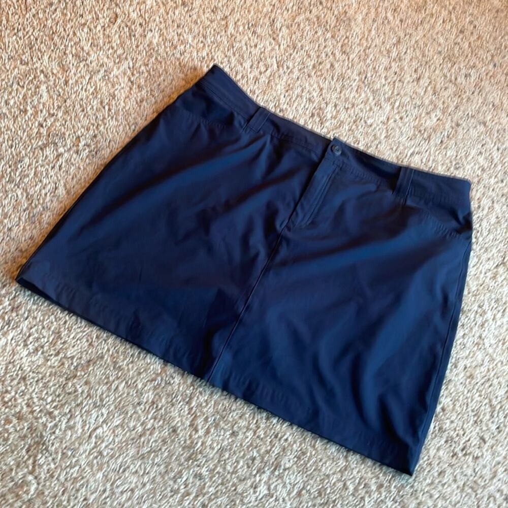 EDDIE BAUER Athletic Navy Blue Mini Skort Size 16 - Picture 2 of 6